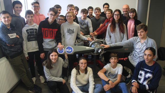 Un moteur d'avion b.jpg